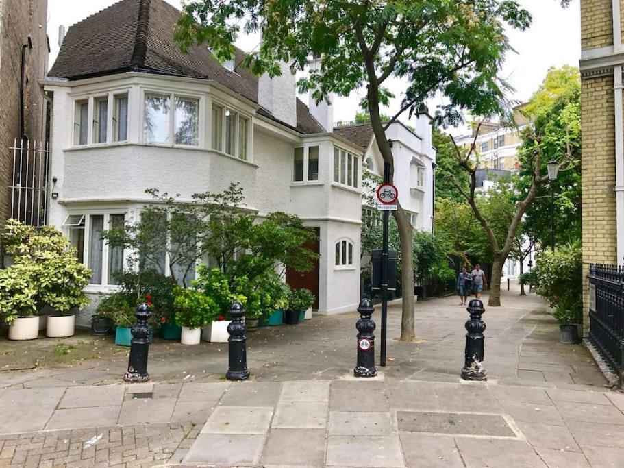 Stunning 2 Bed/2Bath Flat In Heart Of Kensington Apartment Лондон Екстериор снимка